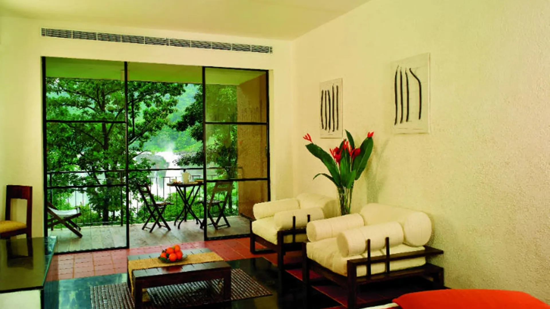 Rainforest Resort Athirapalli India