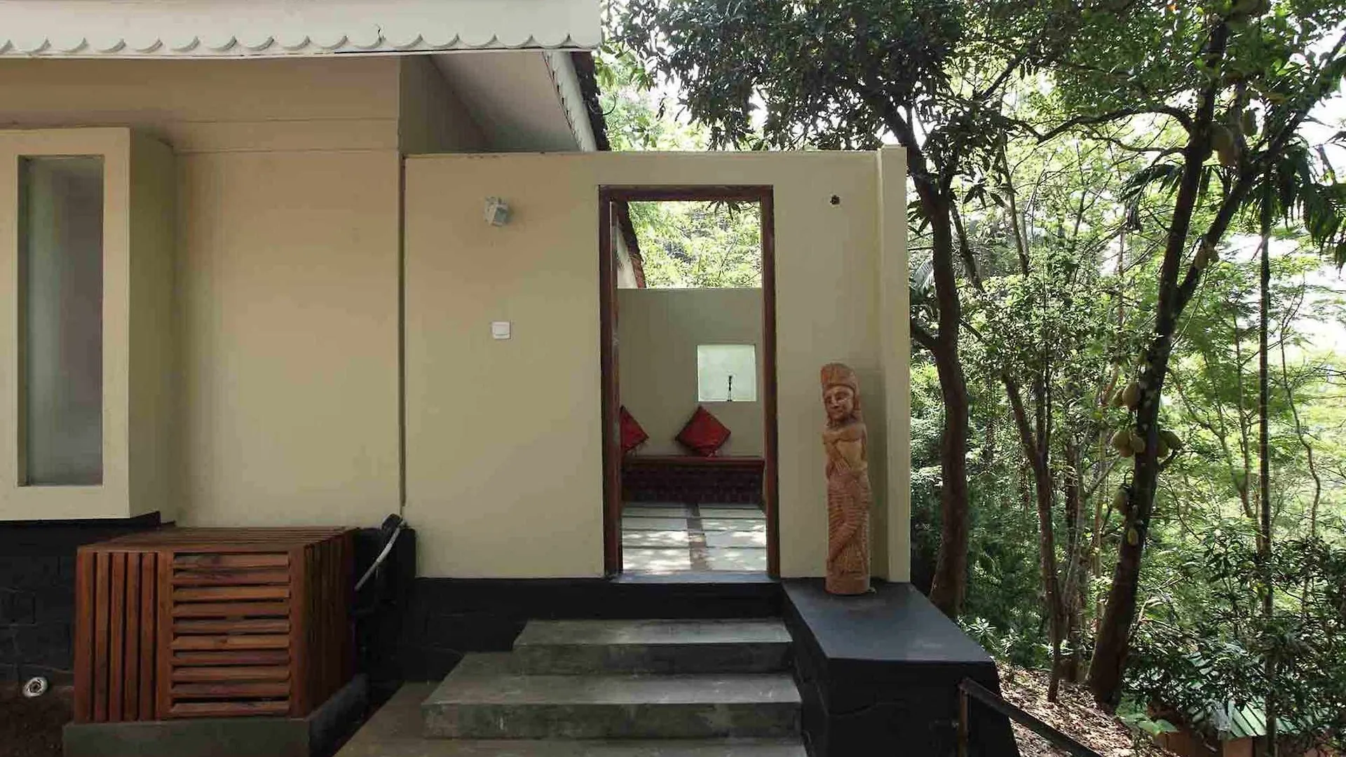 Rainforest Resort Athirapalli